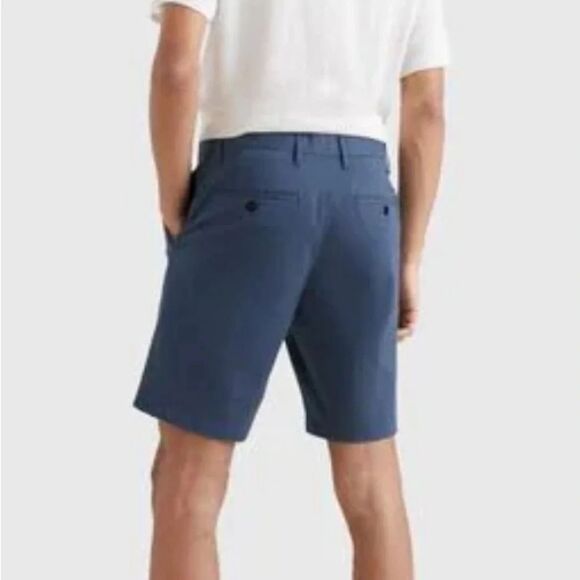 Men’s Tommy Hilfiger Shorts Size 34. Closet J75 - Picture 1 of 4